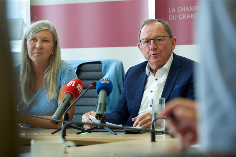 Nancy Kemp-Arendt, Präsidentin der Petitionskommission, und Chamber-Präsident Fernand Etgen
