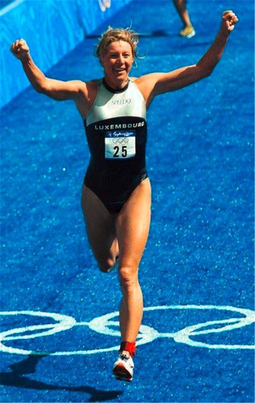 Nancy Kemp-Arendt beim Olympischen Triathlon in Sydney im Jahr 2000
