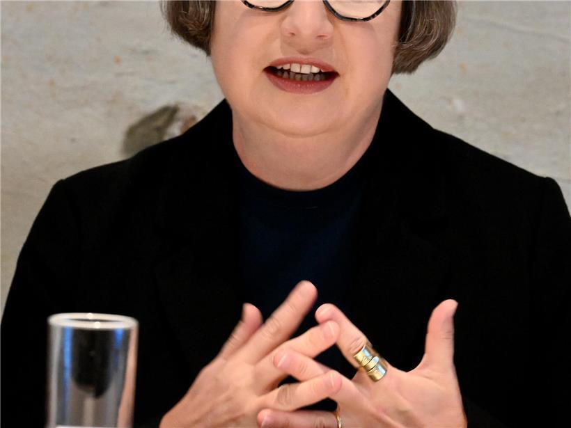 Mit Pol Greisch stirbt ein leiser Gigant des luxemburgischen Theaters Porträt von Nathalie Jacoby, erfolgreiche Unternehmerin und Expertin für nachhaltiges Management in moderner Geschäftsumgebung