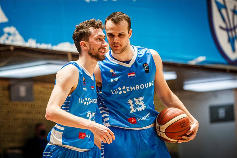 Nationaltrainer Ken Diederich kann auf ein Kollektiv zurückgreifen, das zusammenhält und Charakter zeigt (hier Bobby Melcher und Oliver Vujakovic)
