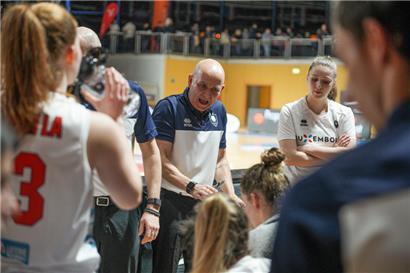 Nationaltrainer Mariusz Dziurdzia sieht den Schlüssel in der Verteidigung
