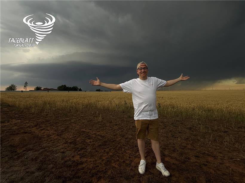 Tornado in der „Tornado Alley“ bei Sturmfront, beeindruckendes Wetterphänomen und Naturgewalt hautnah sichtbar