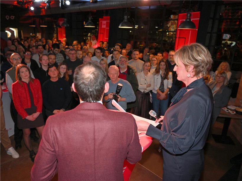 LSAP-Ko-Präsidenten Francine Closener und Dan Biancalana präsentieren neues Grundsatzprogramm neben Statutenreform in zweiter Amtszeit