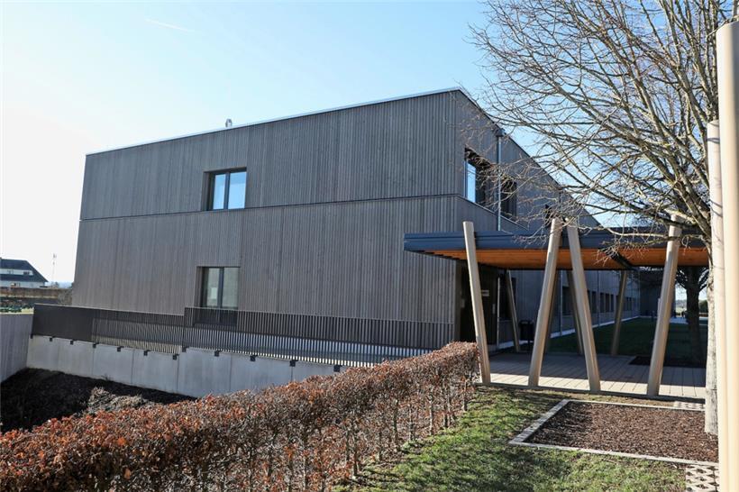 Neben der schon bestehenden Grundschule in Reuler soll als Anbau das neue „Bildu...