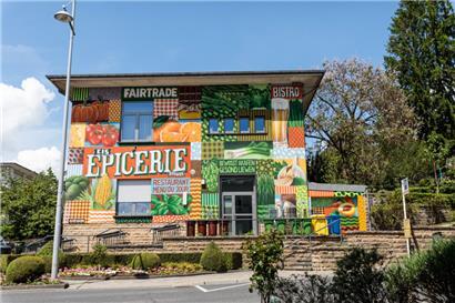 Neben lokalen/regionalen, biologischen und Fairtrade-Produkten bietet die „Epicerie“ auch Tagesmenüs an
