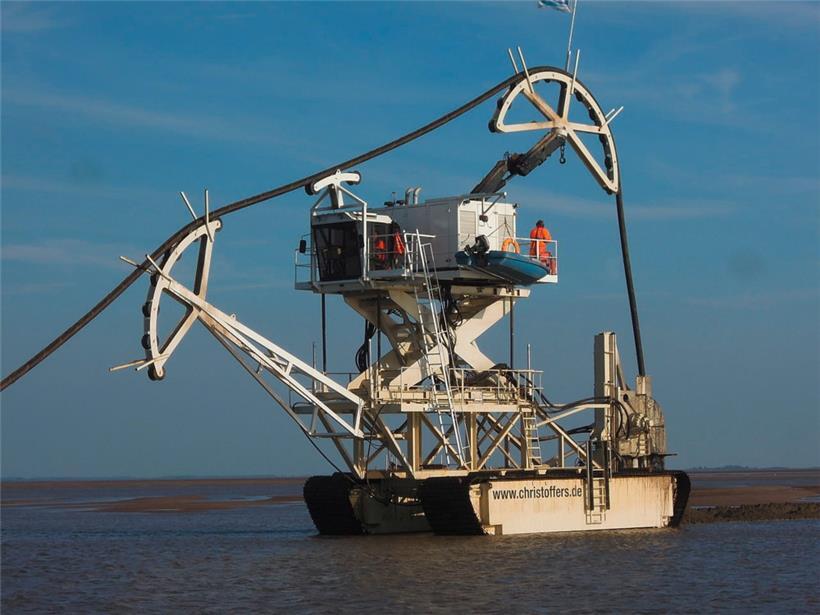 Nessie II, eine Verlegefräse für Kabel in geringer Wassertiefe
