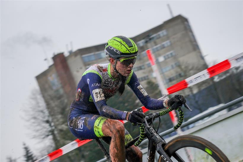 Neu im Elitekader des COSL ist Radfahrerin Marie Schreiber, die sich vor allem auf Cyclocross konzentriert und für die die Klassierung ihrer Disziplin zum Wintersport keinesfalls seltsam ist
