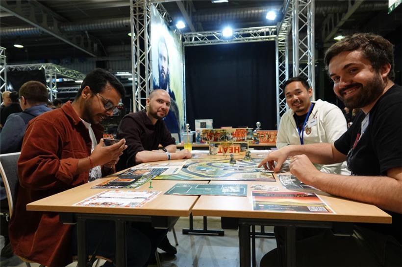 Neue Gesellschaftsspiele fanden Anklang bei den Besuchern
