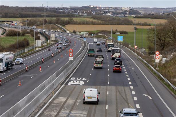 Neue Radarkontrollen auf der A3 testen ab Montag die Einhaltung der Mitfahrspur-Regelungen
