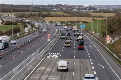 Neue Radarkontrollen auf der A3 testen ab Montag die Einhaltung der Mitfahrspur-Regelungen
