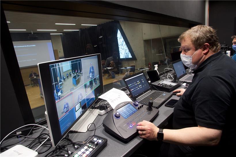 Neues Umfeld, auch für die Techniker. Via Livestream können die Gemeinderatssitz...