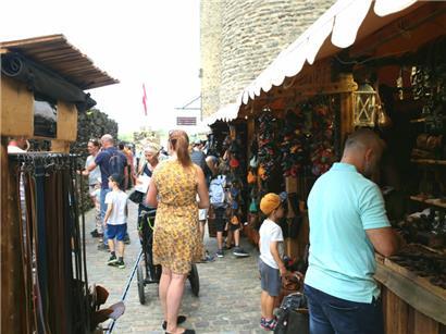 Neun Tage lang können sich die Besucher in andere Zeiten entführen lassen
