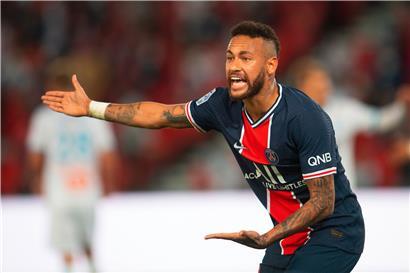 Neymar sah bei seiner Rückkehr nach der Corona-Zwangspause gleich Rot
