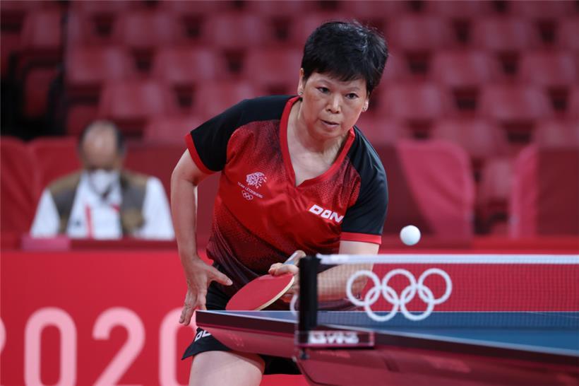 Ni Xia Lian schlug bereits bei fünf Olympischen Spielen auf
