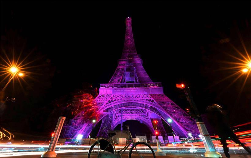 Nicht nur Luxemburg trägt Pink: Weltweit beteiligen sich Behörden, Vereinigungen und Institutionen an Kampagnen, um die Sensibilität für Brustkrebs zu stärken
