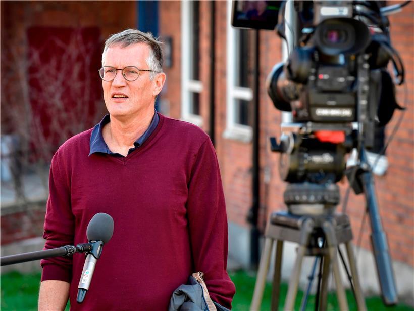 Nicht nur der Vater des schwedischen Sonderweges während der Corona-Pandemie, der Epidemiologe Anders Tegnell, wird öffentlich angefeindet
