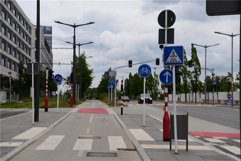 Nicht überall sind die Radwege so ausgebaut wie auf Kirchberg. Im Gegenteil, in Sachen Fahrrad-Infrastruktur liegt vieles in Luxemburg im Argen, wie „Méco“ momentan mit seiner Videoaktion feststellt. 
