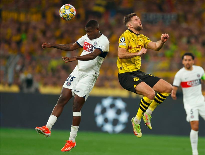 Niclas Füllkrug (r.) erzielte in Dortmund das Tor des Tages 
