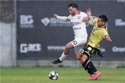 Nicolas Perez (UNA Strassen/l.) und Cédric Sacras (Progrès Niederkorn/r.) gehören derzeit dem Leader-Quartett an
