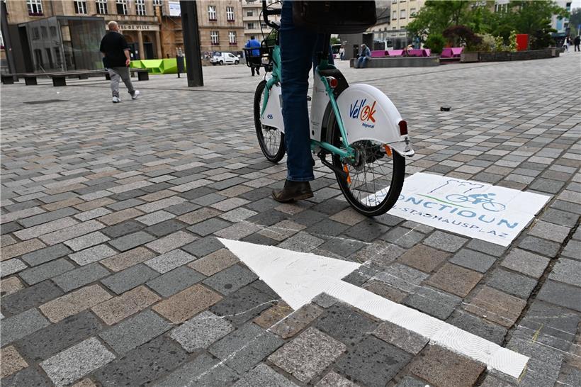 Niemand hat etwas gegen das Fahrrad oder den Roller. Nur die Richtung muss stimmen. Die Alzettestraße ist ab nun tabu. Von morgens 8 bis abends 8.
