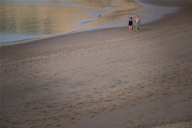 Nix mit „Vamos a la playa“: Hier in Puerto de la Cruz herrscht zurzeit ein absolutes Badeverbot

