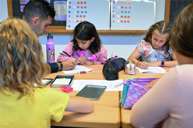 Noch bis zum 14. September dauern die Kurse der Sommerschule, die sowohl in den Grundschulen als auch in den Sekundarstufen des Landes angeboten werden
