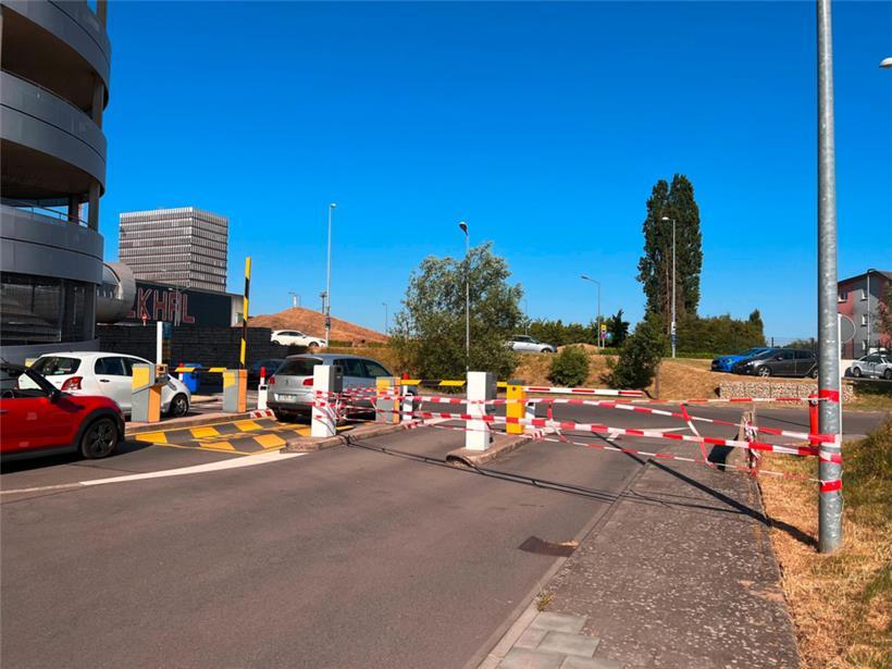 Noch ein Engpass: Derzeit sind nur zwei von vier Ausfahrten nutzbar
