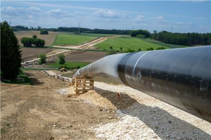 Noch fehlt es an Infrastruktur und Nachfrage: Eine Baustelle mit wasserstofftauglicher Pipeline in Bayern
