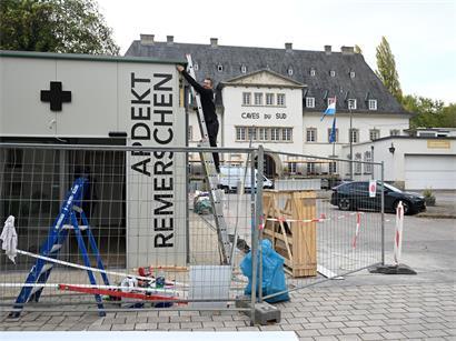 Noch in diesem Jahr wird Schengens erste Apotheke auf dem Parkplatz vor den „Caves du Sud“ fertig