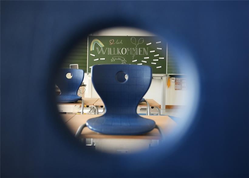 Noch setzt das Bildungsministerium ausdrücklich auf Präsenzunterricht. Doch die Infektionszahlen an den Schulen werden als beunruhigend eingestuft.
