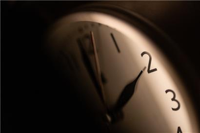 Noch wird an der Uhr gedreht … 
