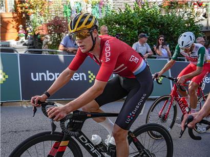 Noé Ury beim Radrennen Tour de Luxembourg 2023 für das Schweizer Nationalteam im Rennradtrikot auf der Straße