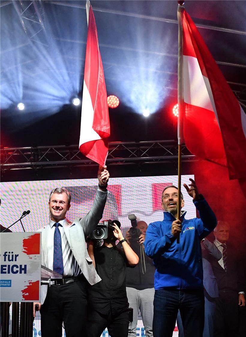 Norbert Hofer (l.) und Herbert Kickl bei einem gemeinsamen Wahlkampfauftritt der FPÖ im September 2019
