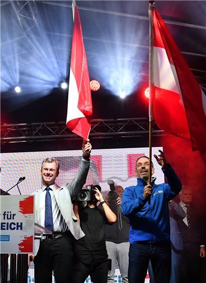 Norbert Hofer (l.) und Herbert Kickl bei einem gemeinsamen Wahlkampfauftritt der FPÖ im September 2019
