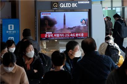  Nordkorea hat nach Angaben des südkoreanischen Militärs erneut eine potenziell atomwaffentaugliche Rakete abgefeuert
