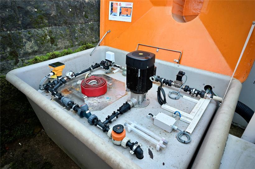 Normalerweise stößt man in den Behältern mit den orangefarbenen Deckeln auf grob...