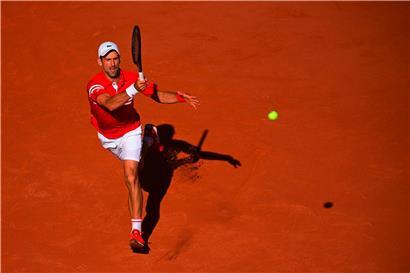 Novak Djokovic kämpfte sich nach einem 0:2-Satzrückstand zurück
