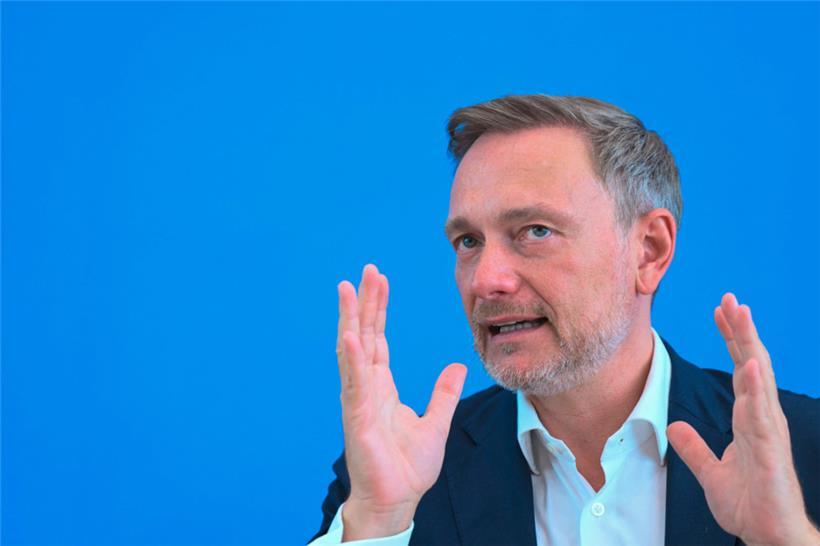 Nun muss Finanzminister Christian Lindner noch einmal ran: Der Haushaltsstreit hat das Image der deutschen Regierungsparteien weiter ramponiert
