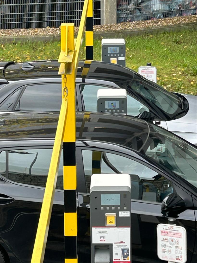 Nutzer des Parkhauses der CFL auf Belval sind beim Einlass der Willkür der App und der Mitarbeiter ausgesetzt
