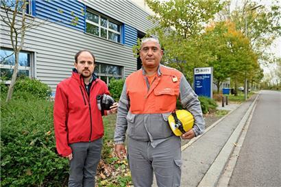 OGBL-Zentralsekretär Stefano Araujo (l.) und Hubert Lacouture (r.), Mitglied der Personaldelegation von Liberty Steel, wollen in Düdelingen weiterhin Präsenz vor Ort zeigen
