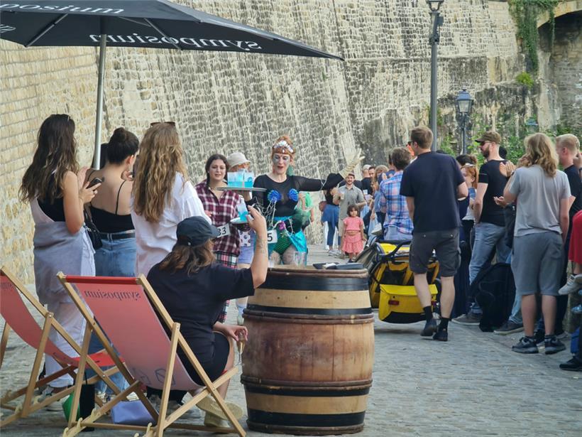 Ob Liegestühle oder Bierfässer, kein Hindernis war zu groß für die Teilnehmer