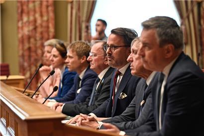 Ob Luxemburg wirklich bleiben soll, was es ist? Auch die Regierung Bettel hat Putins Regime lange den roten Teppich ausgerollt.
