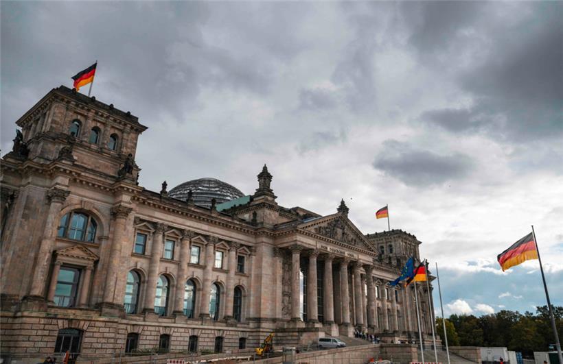 Ob der Antrag für die Einleitung eines Verbotsverfahrens gegen die rechtsextremistische AfD eine Mehrheit im deutschen Bundestag finden wird, muss sich noch zeigen 
