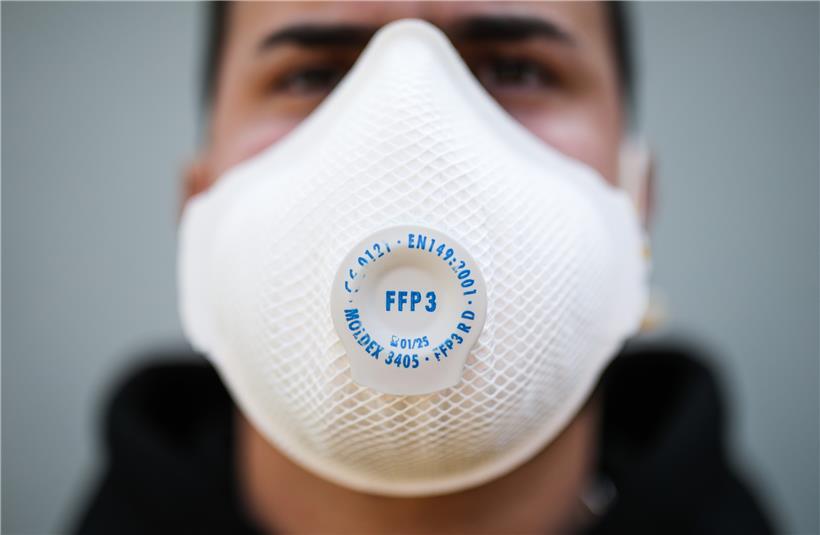 Ob die Masken, wie auf diesem Symbolfoto, von der Stufe „FFP3“ sind, geht aus der Ankündigung der Regierung nicht hervor.
