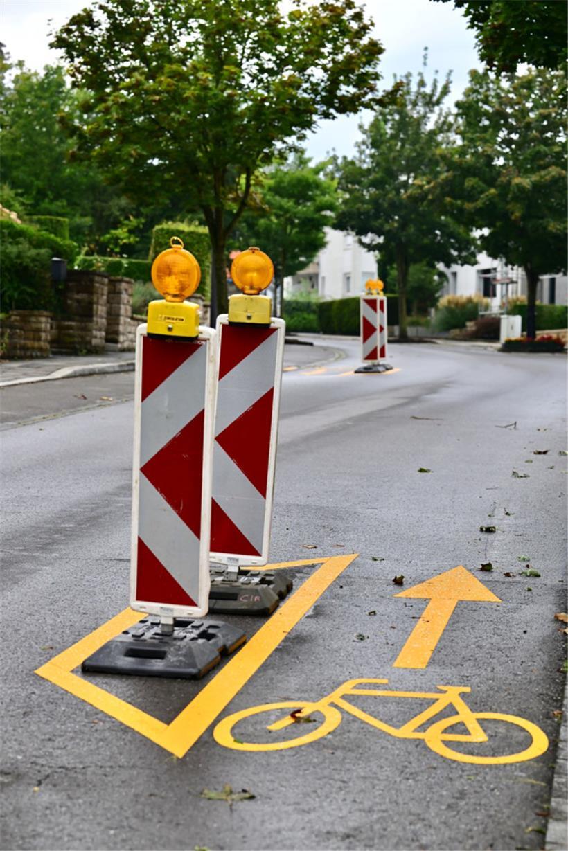 Ob die gedachte Radspur durch den „Slalom“ der größeren Fahrzeuge sicher sein wird, muss sich erst zeigen
