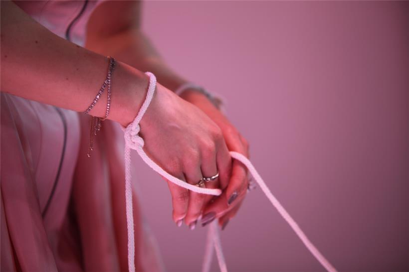 Ob sich die „Puppe“ losreißen kann?
