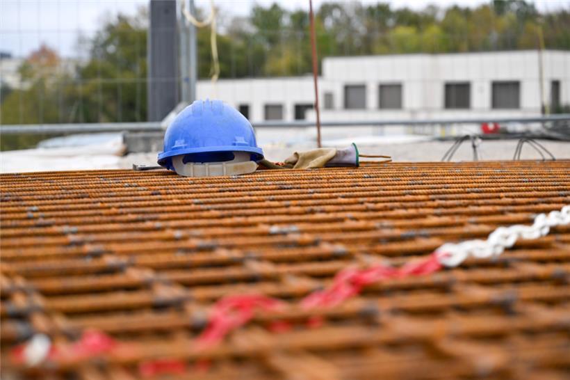 Obwohl der Luxemburger Arbeitsmarkt weitgehend stabil ist, gab es 2024 im Baugewerbe Rückgänge
