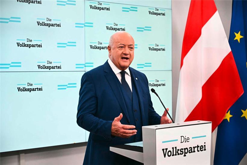 ÖVP-Chef Christian Stocker versucht noch einmal, mit SPÖ und NEOS eine Regierung zu bilden
