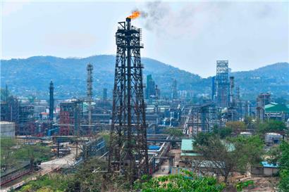 Ölraffinerie in der indischen Stadt Guwahati: Der russische Ölkonzern Rosneft erklärte im März dieses Jahres, die Ölexport für die „Indian Oil Corporation“ substanziell zu erhöhen
