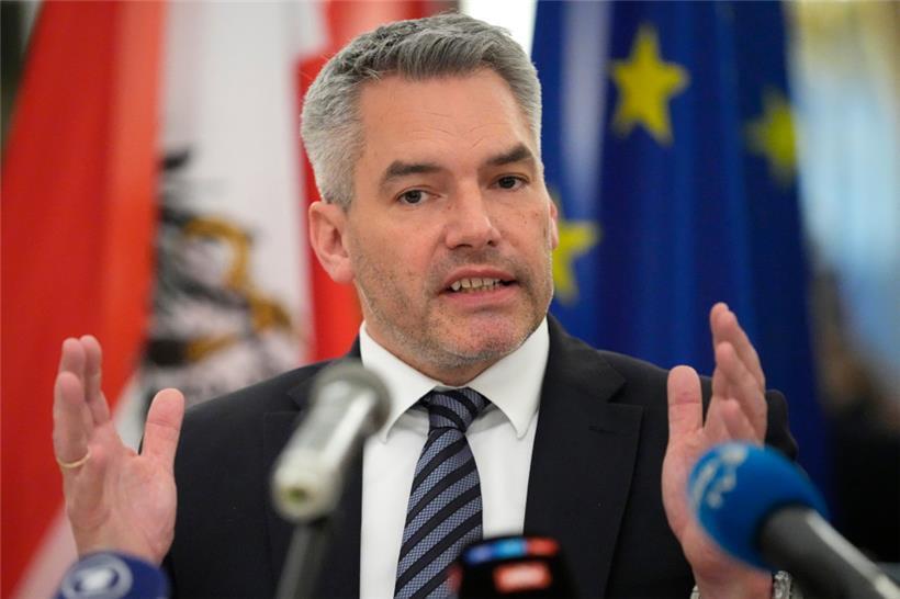 Österreichs Bundeskanzler Karl Nehammer sieht keinen Grund, über die Aufgabe der österreichischen Neutralität zu diskutieren
